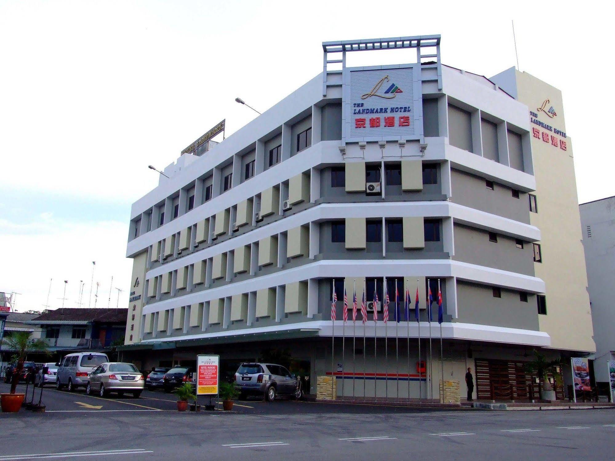 The Landmark Hotel Batu Pahat Exterior photo